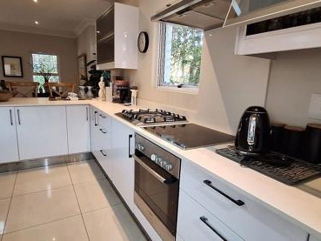 Apartment for rent in Seaview, Kwazulu-natal