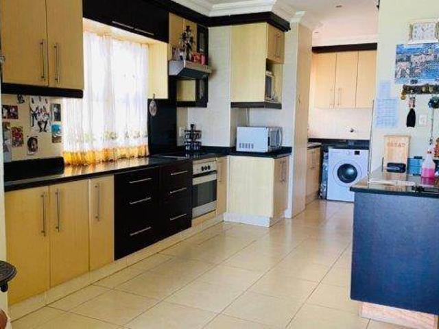 Apartment for sale in Seaview, Kwazulu-natal
