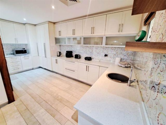 Apartment for sale in Seaview, Kwazulu-natal