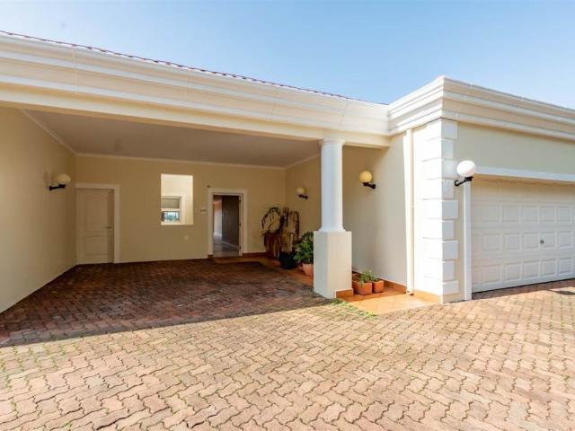 Apartment for sale in Seaview, Kwazulu-natal