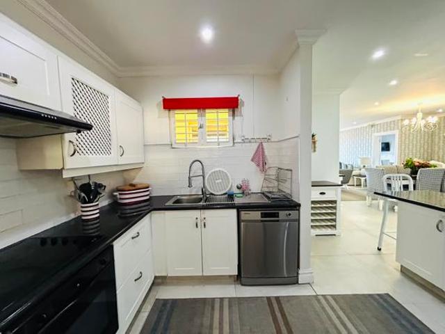 Apartment for rent in Seaview, Kwazulu-natal