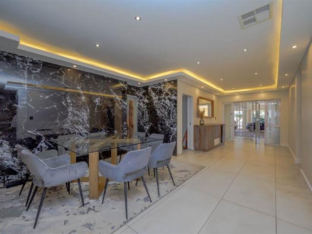 Apartment for sale in Seaview, Kwazulu-natal