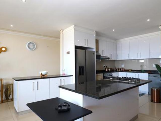 Apartment for rent in La Mercy, Kwazulu-natal