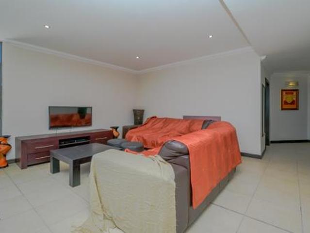 Apartment for sale in La Mercy, Kwazulu-natal