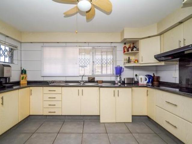 Apartment for sale in La Mercy, Kwazulu-natal