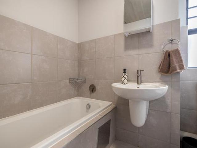 Apartment for rent in Waterkloof, Gauteng