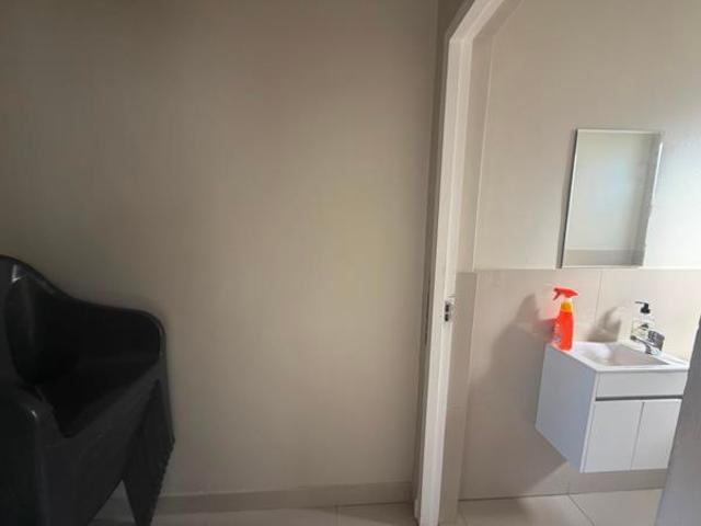 Apartment for rent in Seaview, Kwazulu-natal