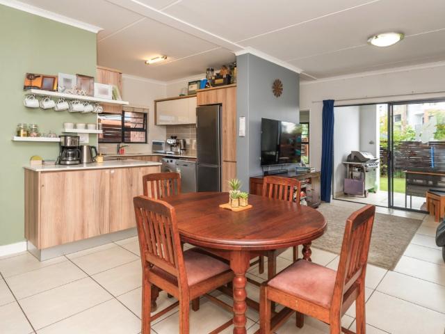 Apartment for sale in Alexandra, Gauteng
