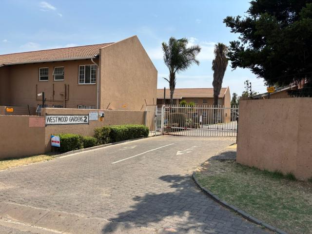 Apartment for sale in Nooitgedacht, Gauteng