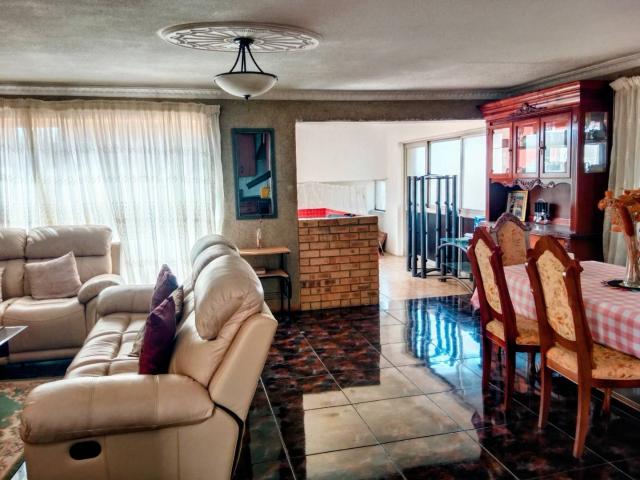 Apartment for sale in Vosloorus, Gauteng