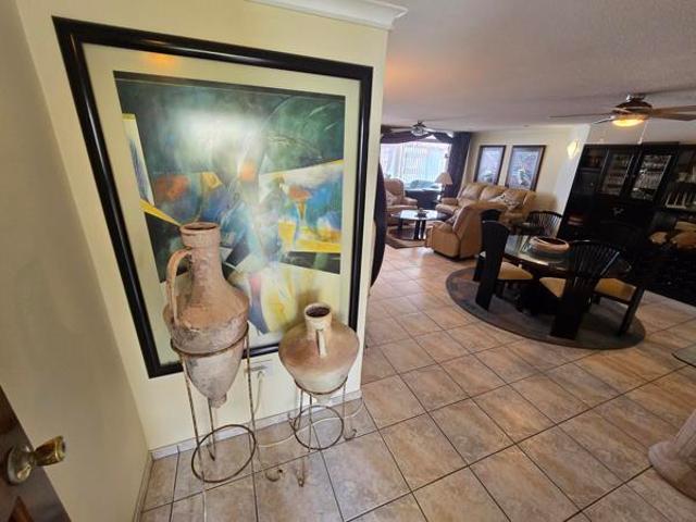Apartment for sale in Ugu District Municipality, Kwazulu-natal