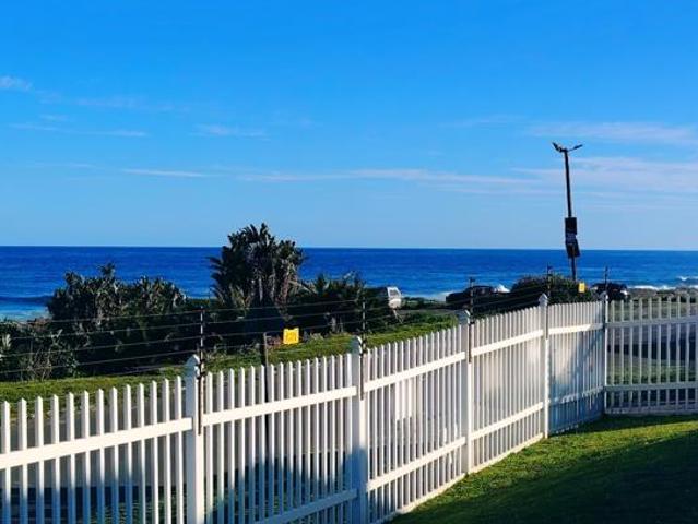 Apartment for sale in Margate, Hibiscus Coast Local Municipality