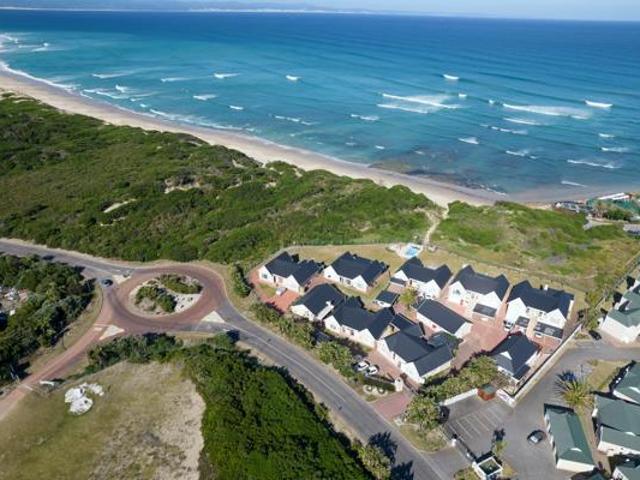 Townhouse for sale in Cape St Francis, Eastern Cape