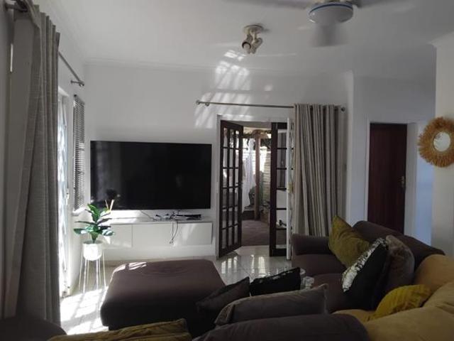 Apartment for sale in UMhlathuze Municipality, Kwazulu-natal