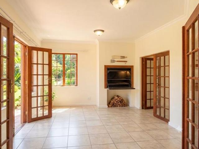 Apartment for rent in North West