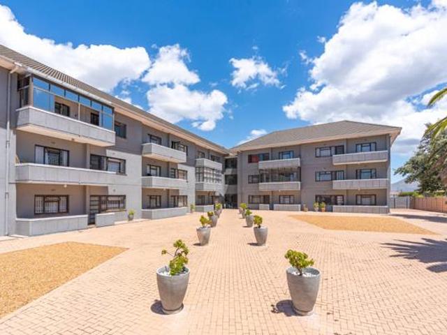 Apartment for sale in Cape Town, Western Cape