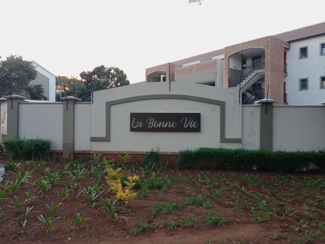 Apartment for rent in Waterkloof, Gauteng