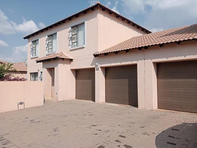 Apartment for rent in Waterkloof, Gauteng