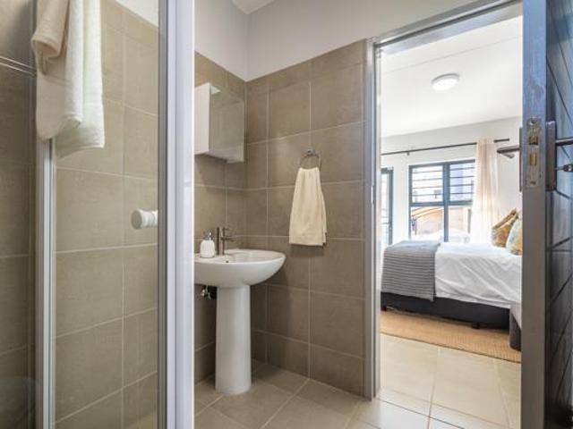 Apartment for rent in Waterkloof, Gauteng