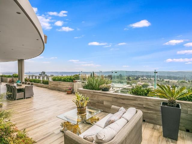Apartment for sale in Alexandra, Gauteng