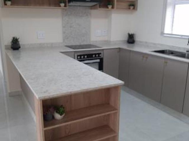 Apartment for rent in Seaview, Kwazulu-natal