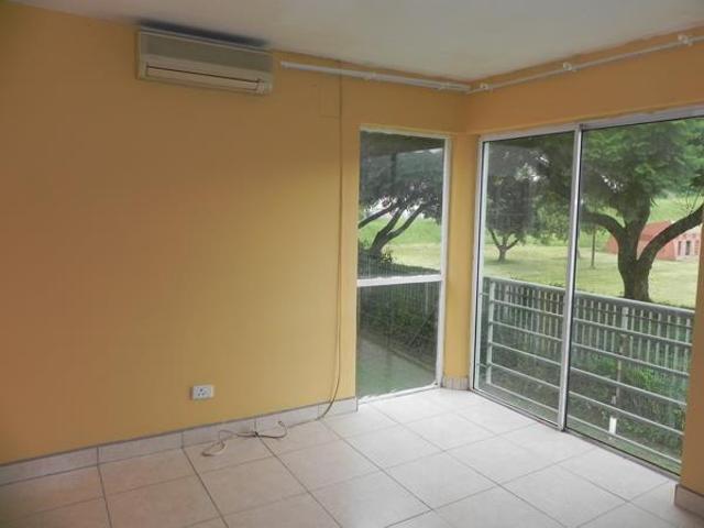 Apartment for rent in Seaview, Kwazulu-natal
