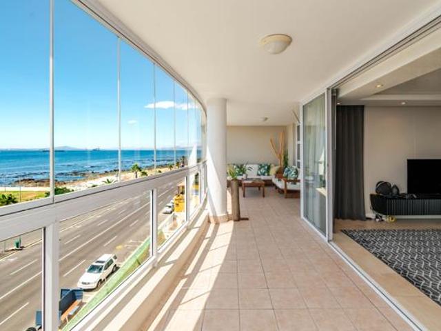 Apartment for sale in Cape Town, Western Cape