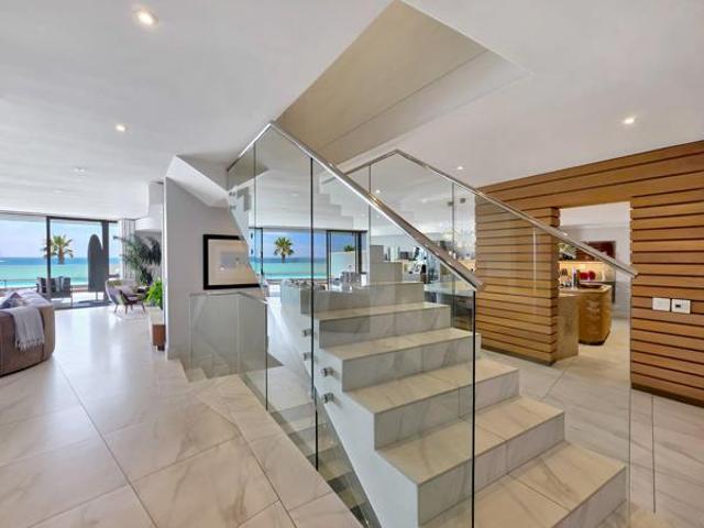 Apartment for sale in Cape Town, Western Cape