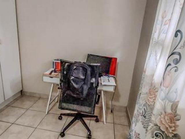 Apartment for rent in Seaview, Kwazulu-natal