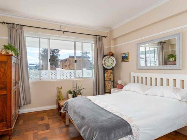 Apartment for sale in Cape Town, Western Cape