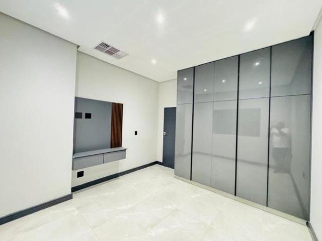 Apartment for rent in Seaview, Kwazulu-natal