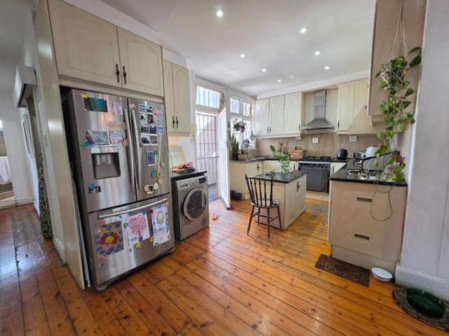 Apartment for rent in Overport, Durban