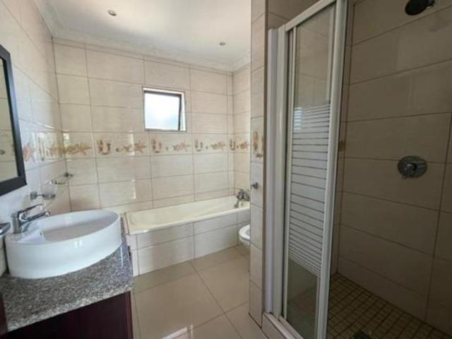 Apartment for rent in Seaview, Kwazulu-natal