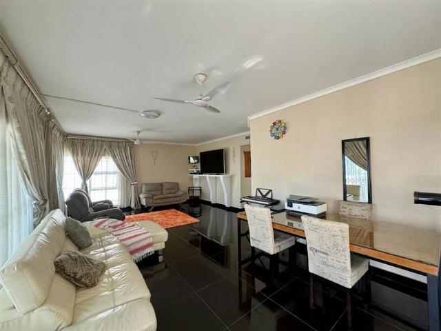 Apartment for sale in Seaview, Kwazulu-natal