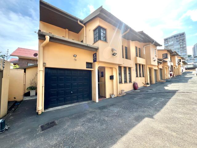 Apartment for sale in Seaview, Kwazulu-natal