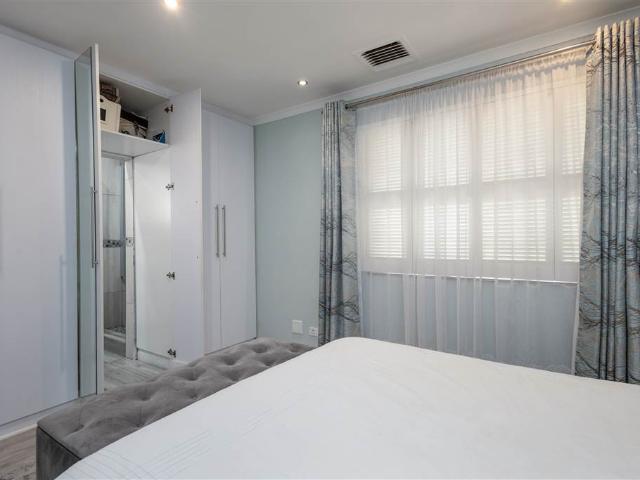 Apartment for sale in Seaview, Kwazulu-natal