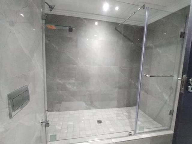 Apartment for rent in Seaview, Kwazulu-natal