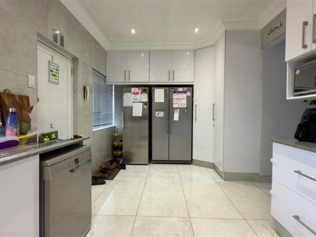 Apartment for sale in Seaview, Kwazulu-natal
