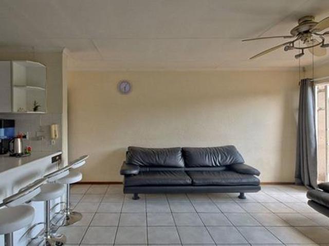 Apartment for rent in Waterkloof, Gauteng