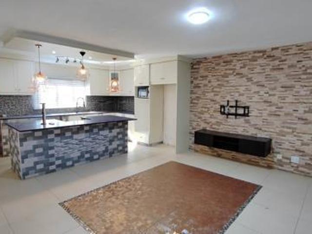 Apartment for rent in Seaview, Kwazulu-natal