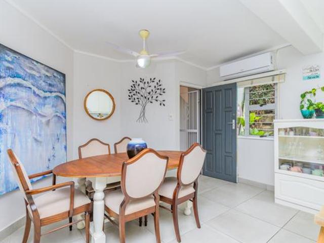 Apartment for sale in Umdloti, Kwazulu-natal