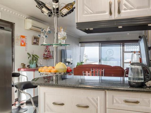 Apartment for sale in Umdloti, Kwazulu-natal