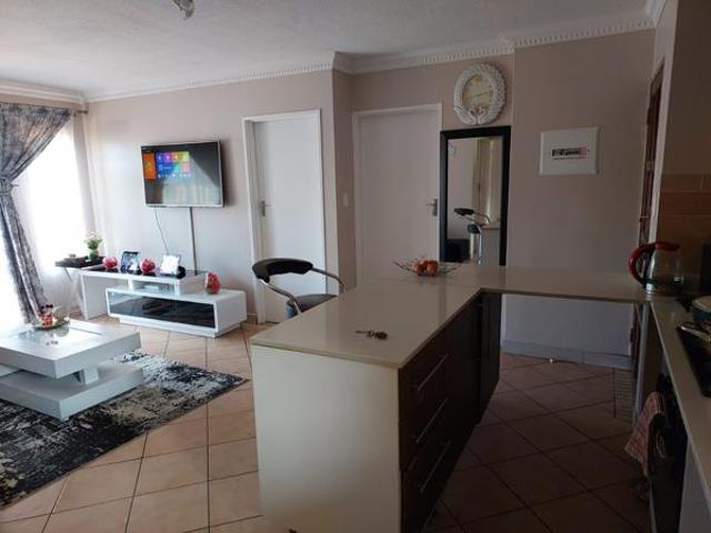 Apartment for sale in Vosloorus, Gauteng