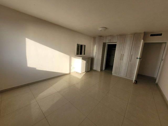 Apartment for sale in Seaview, Kwazulu-natal