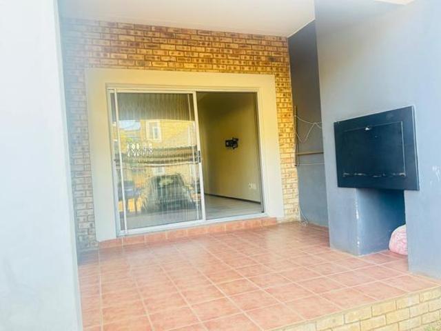 Apartment for rent in North & Sandton, Randburg