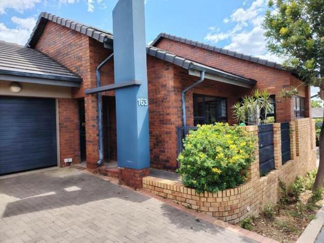 Apartment for rent in Randburg, Gauteng