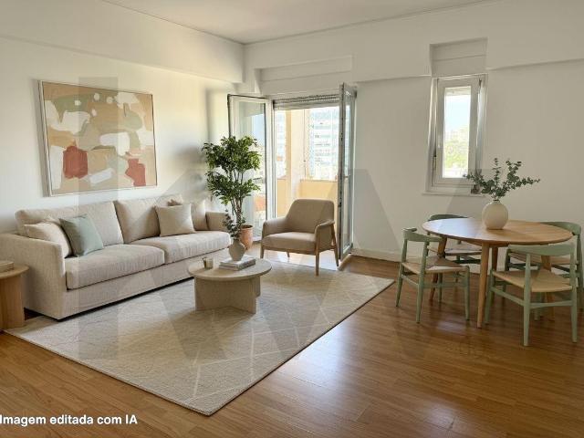 Apartamento alugar em Nova Oeiras, Oeiras
