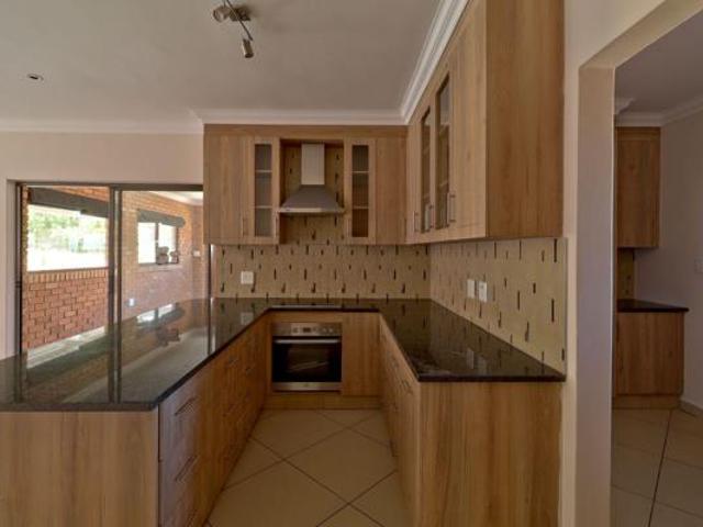 Apartment for rent in Waterkloof, Gauteng