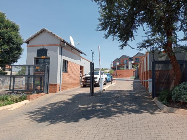 Apartment for sale in Waterkloof, Gauteng