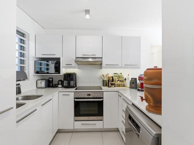 Apartment for sale in Cape Town, Western Cape